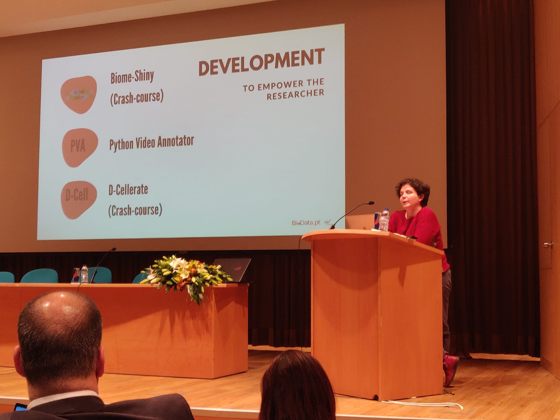 BioData.pt CEO Ana Portugal Melo participated in the morning session "Business in Bioinformatics"